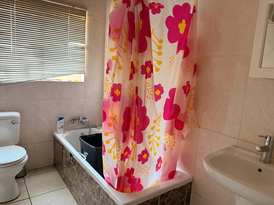 3 Bedroom Property for Sale in Waterval East North West